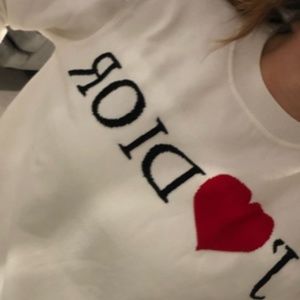 J'aDIOR style Sweater
